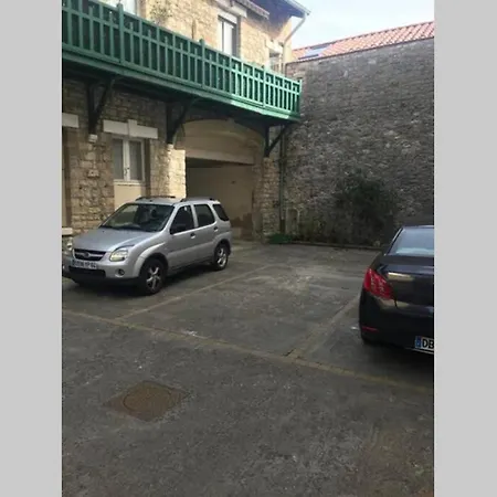 Apartment T3 Centre Proche Avec Parking Privatif